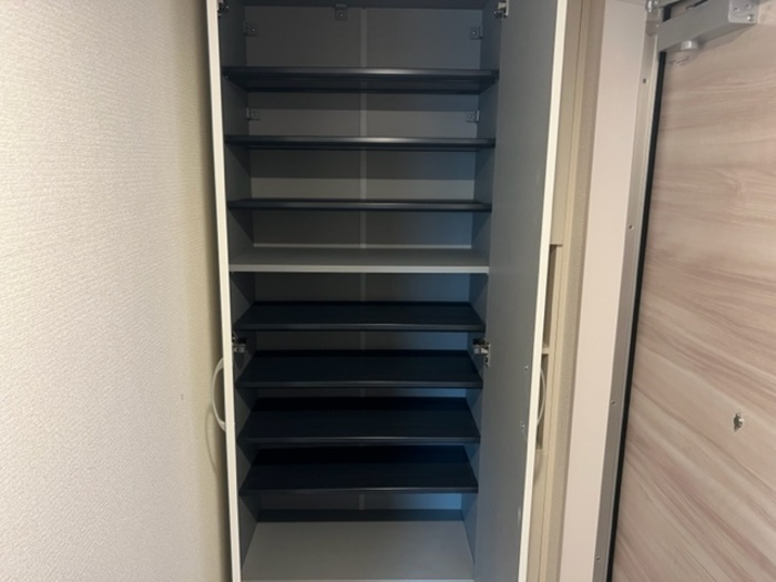 アンジュール中野のエントランス