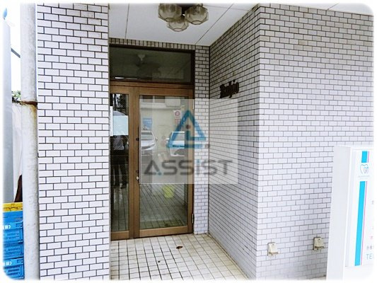 クヒオハイツのエントランス