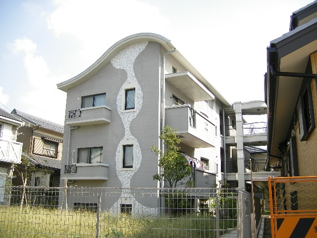 四季織る家の外観