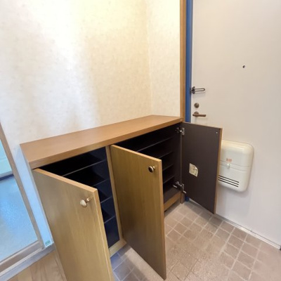 【玄関】 | レーベンハイツ