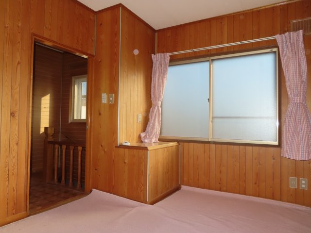 【洋室】 | 北見市末広町３４９番地３５　中古売家 | ２階西側６帖洋室