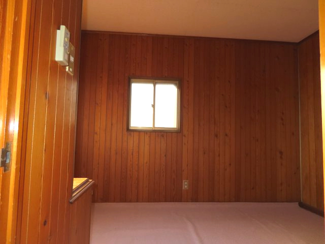 【洋室】 | 北見市末広町３４９番地３５　中古売家 | ２階西側６帖洋室