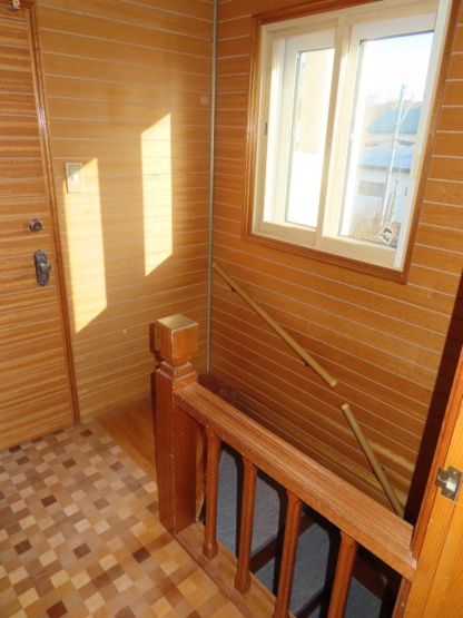 【その他共用部分】 | 北見市末広町３４９番地３５　中古売家 | ２階ホール