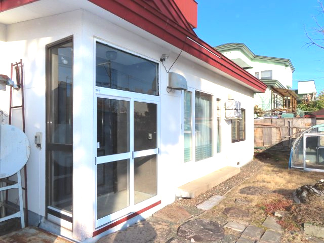 北見市末広町３４９番地３５　中古売家のその他|風除室