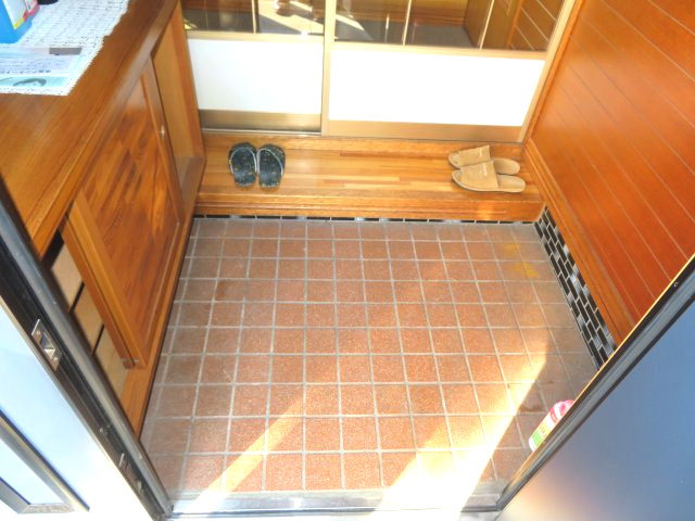 【玄関】 | 北見市末広町３４９番地３５　中古売家