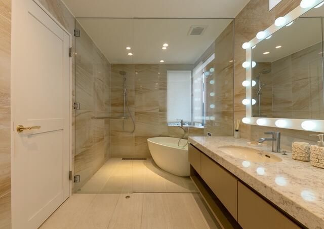 上原２丁目戸建の独立洗面台