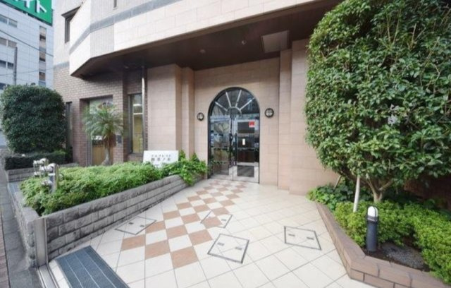 ソルクレスト御茶ノ水のエントランス