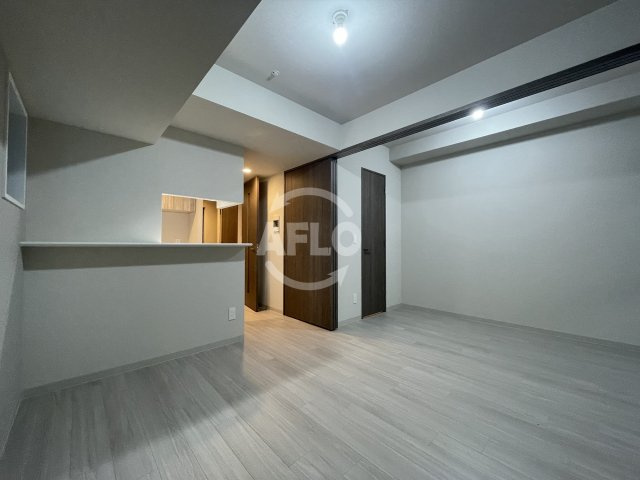 クレストコート靭公園THE CLASSの居間・リビング|クレストコート靭公園THE CLASS　洋室