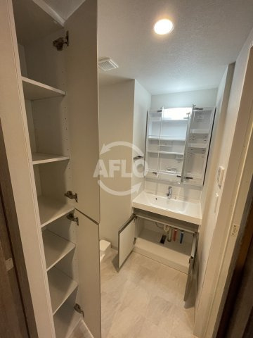 クレストコート靭公園THE CLASSの洗面所|クレストコート靭公園THE CLASS　洗面所