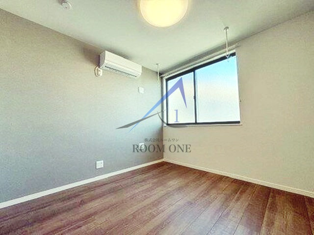 ＡＫｒｙｓｔａｌの居間・リビング|洋室のお部屋です。