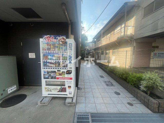 アイリス大森のエントランス