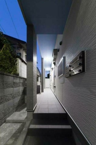 RABONA（ラボーナ）のエントランス