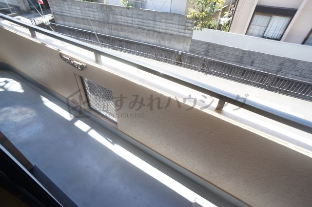 雅マンションパート1のバルコニー|参考、同建物・同間取りの号室