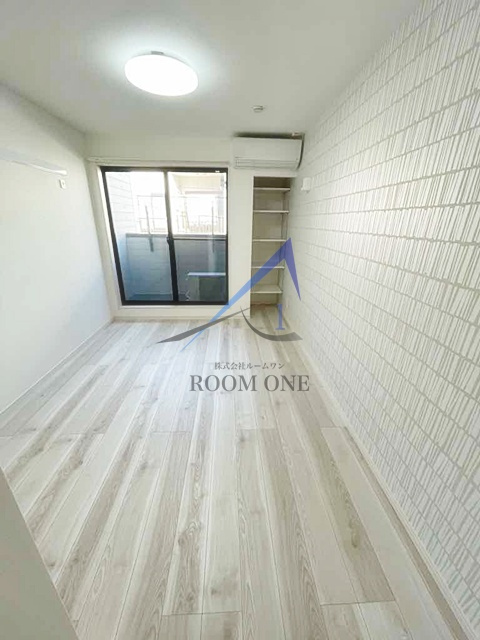 エクセラン仲六郷の居間・リビング|洋室のお部屋です。