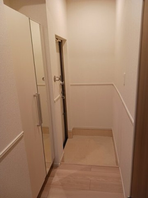 【玄関】 | フラッツ・トライアングル