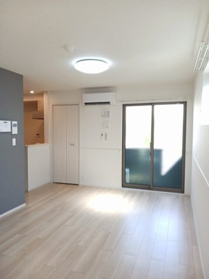 【居間・リビング】 | フラッツ・トライアングル