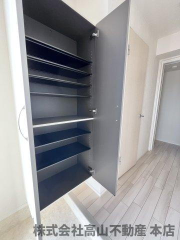 ラコッリーナの玄関