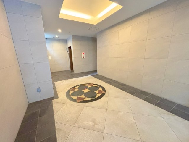 サンメゾン16のロビー