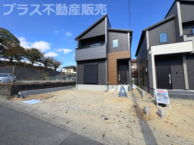 【外観】 | 春日市弥生7丁目1期　1号棟（全3棟）【仲介手数料無料・0円】 | まもなく完成。ご内覧は可能です。ご見学はプラス不動産販売にお任せ下さい。