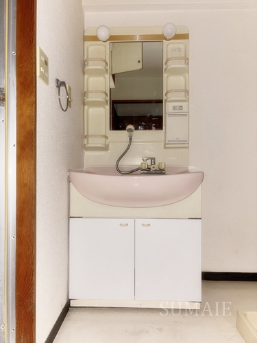 レルム城北の洗面所|ゆったりとスペースのある洗面所