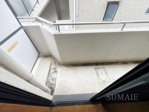 レルム城北のバルコニー|リビング側バルコニーです