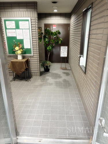 レルム城北のエントランス|清潔なエントランスです