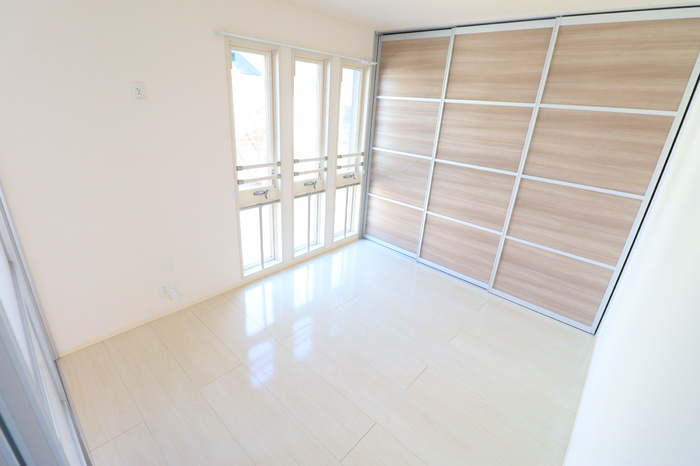 アンソレイエの寝室|洋室