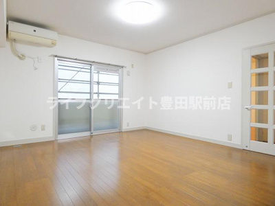 【居間・リビング】 | エステート百草台