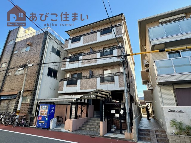 S.field長居（エスフィールド長居）の外観