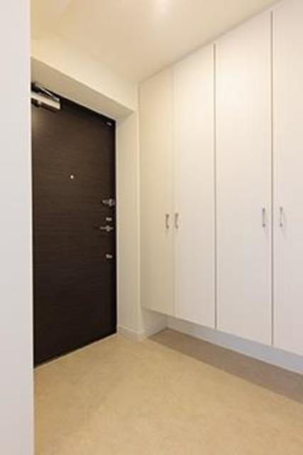 ベルヴュコート津田沼の玄関|※写真は同タイプ住戸です。