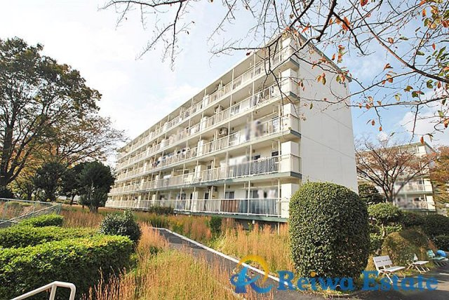 藤沢市大庭の中古マンションの外観