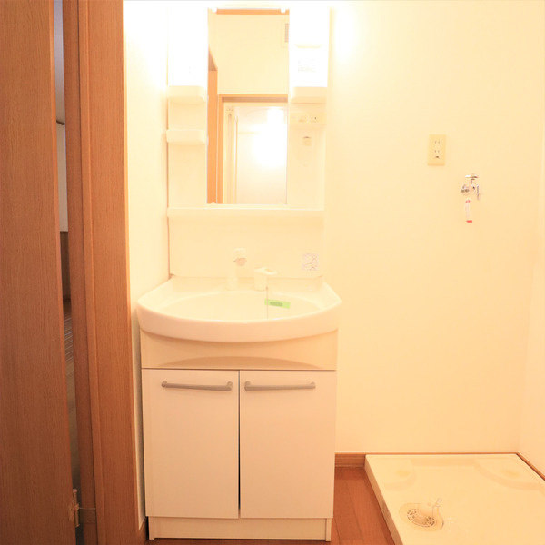トライミーハイツの独立洗面台|別部屋参照写真