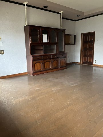 乙女倉庫付貸家の居間・リビング