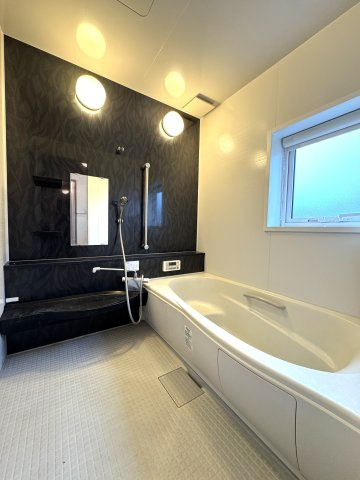 中央区姥ケ山2丁目　中古戸建の浴室