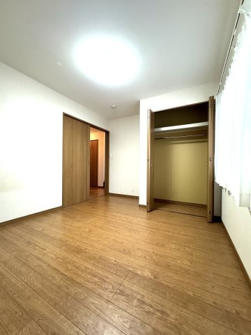 中央区姥ケ山2丁目　中古戸建の洋室