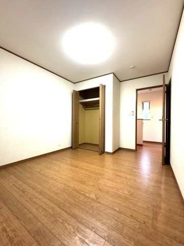 中央区姥ケ山2丁目　中古戸建の洋室|2階