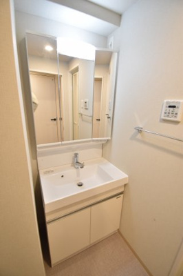 【洗面所】 | エスリードレジデンス都島ノース | ※同シリーズ参考画像