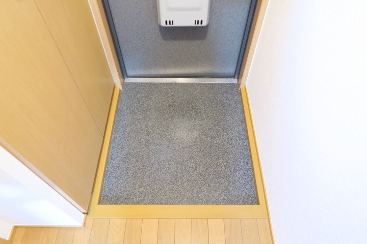 ビュームコーポの玄関|別号室の参考写真です。