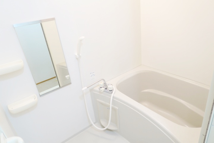 ビュームコーポの浴室|別号室の参考写真です。