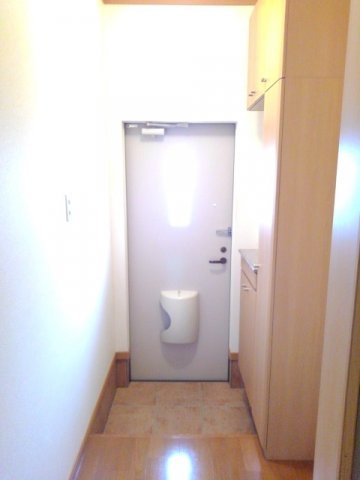 エスト　ボヌール　Ａ棟の玄関