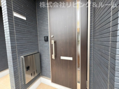 【玄関】 | クレイズB