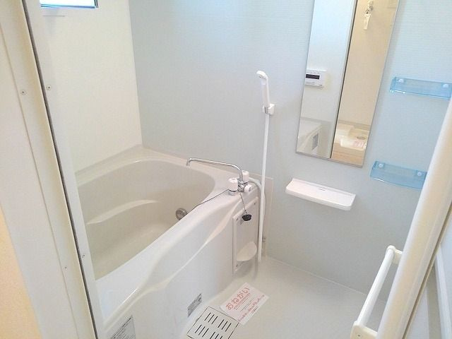 パインコートの浴室