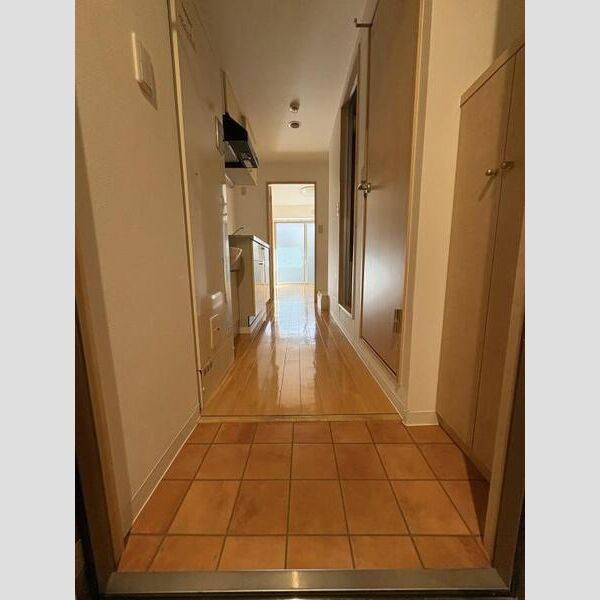 グランパシフィック十三の玄関