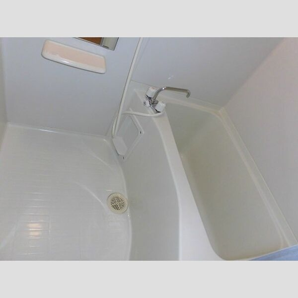 グランパシフィック十三の浴室