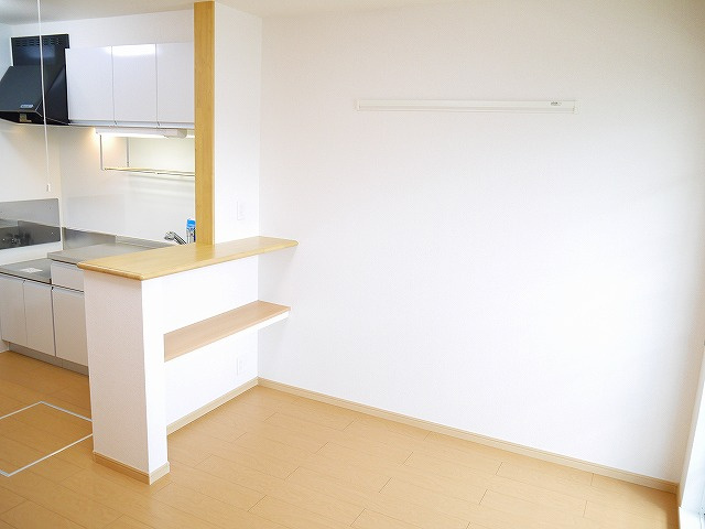 さくら　テラスの洋室|落ち着いた色調の洋室です