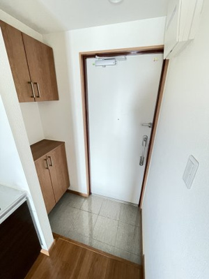 【玄関】 | リーフビル割塚