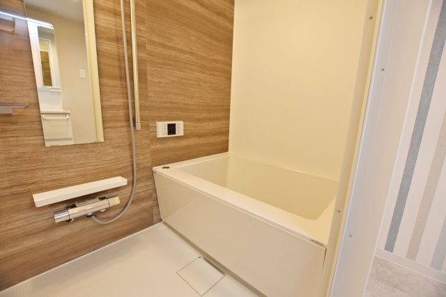 アイビーハイツ甲子園の浴室|浴室リフォーム済みです◎ 一日の疲れを癒す心地よいバスタイムを実現します！