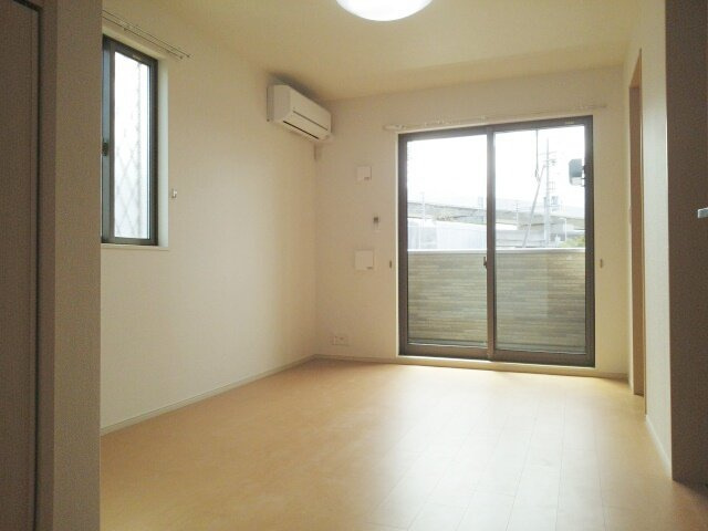 ラ・ブリーゼの居間・リビング