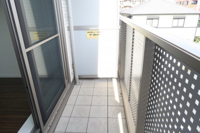 シャーメゾン川口B棟のバルコニー|別室参考写真です。