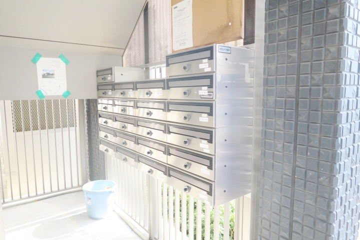 シャーメゾン川口B棟のエントランス